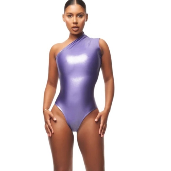 NEW Coucoo Jani One Shoulder Bodysuit Top Purple Size Medium - Picture 1 of 12